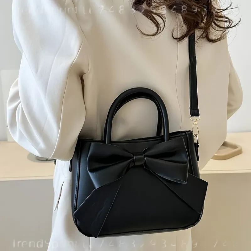 Elegante Borsa a Mano Nera con - Women'S Bags Handbags recensione e prezzo