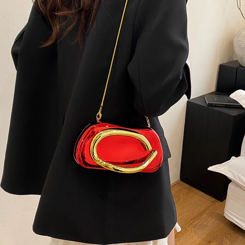 Pochette con scatola di chiusu - Women Bags 2026 Trends recensione e prezzo