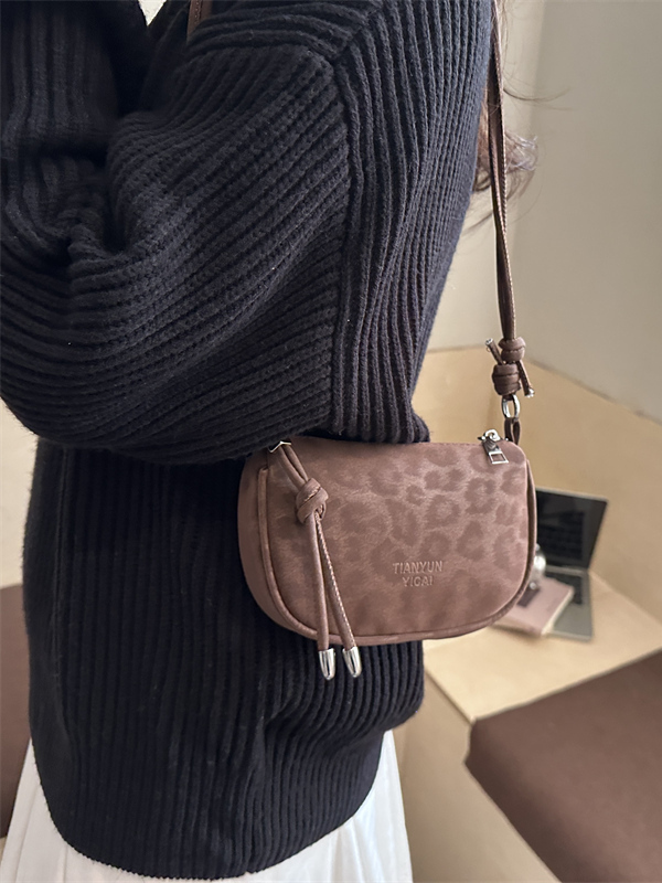 Borsa a tracolla opaca di tend - Women'S Young Bags recensione e prezzo